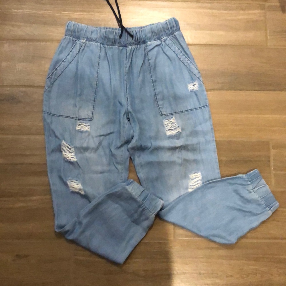 Distressed joggers